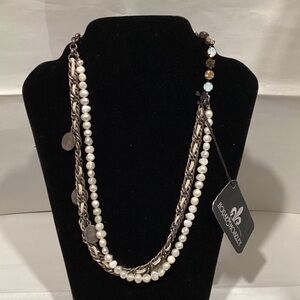 Elegant Pearl and Bronze Necklace